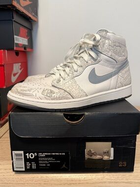 Great condition Air Jordan 1 Retro HI OG Laser
Size 10.5
